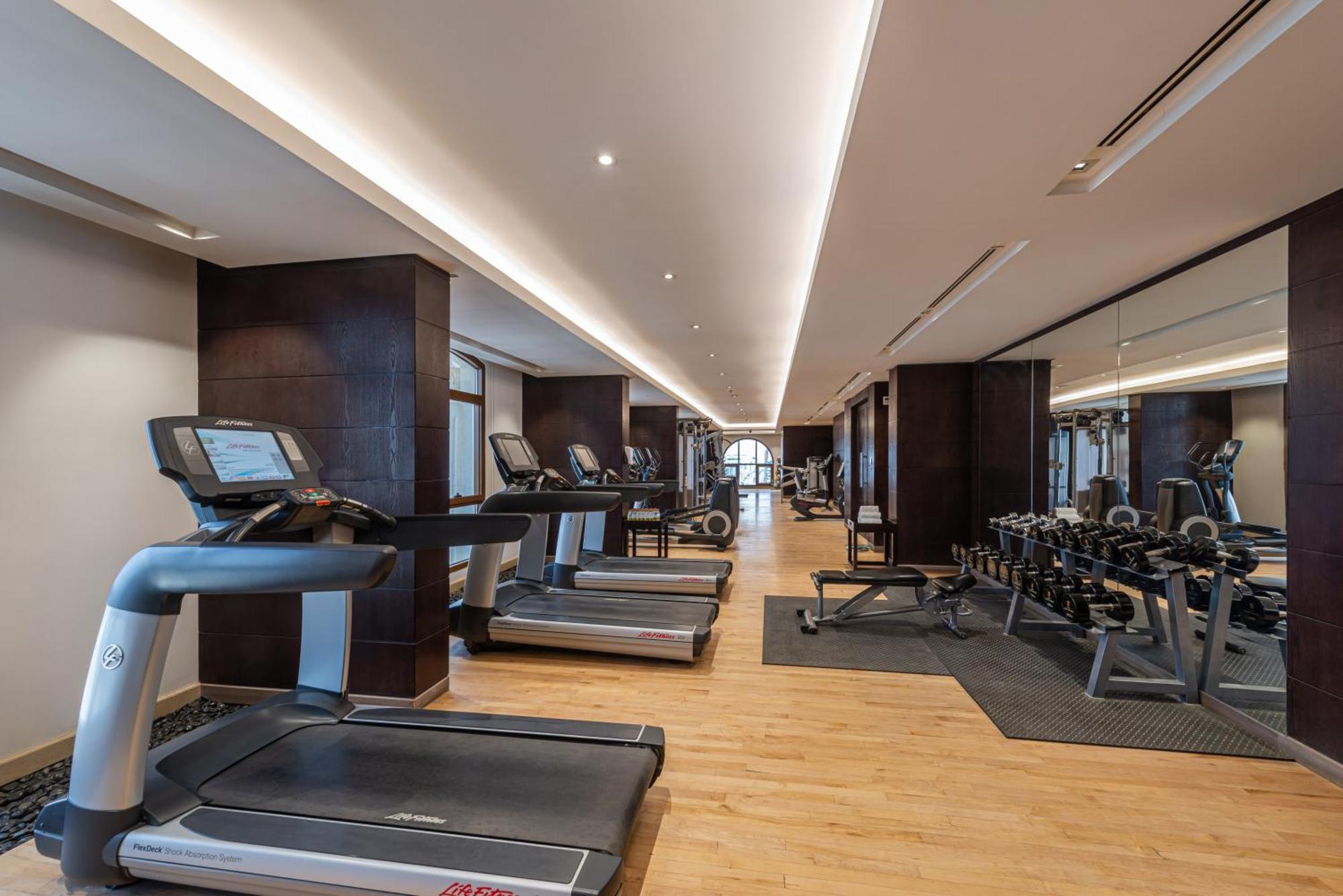 Narcissus Riyadh Hotel & Spa Exteriér fotografie The gym at the hotel