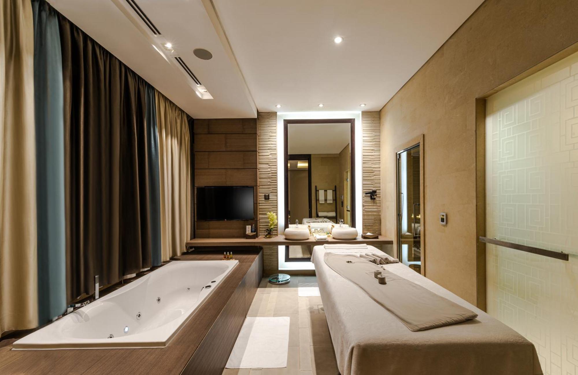 Narcissus Riyadh Hotel & Spa Exteriér fotografie Spa at The Ritz-Carlton, Dubai